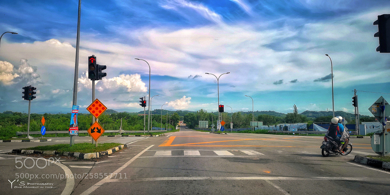 HUAWEI CLT-L29 sample photo. Blue sky and the photography