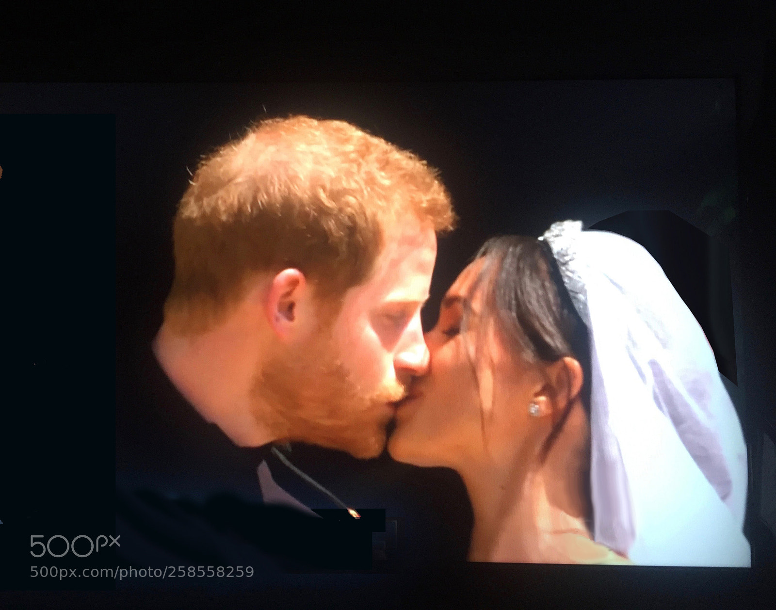 Apple iPhone 6 sample photo. Congratulations prince harry meghan photography