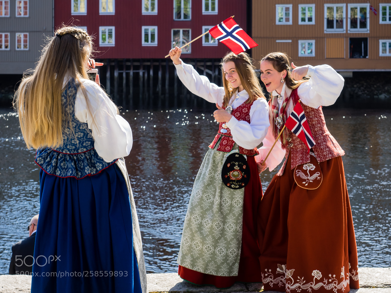 Olympus OM-D E-M1 sample photo. Syttende mai photography