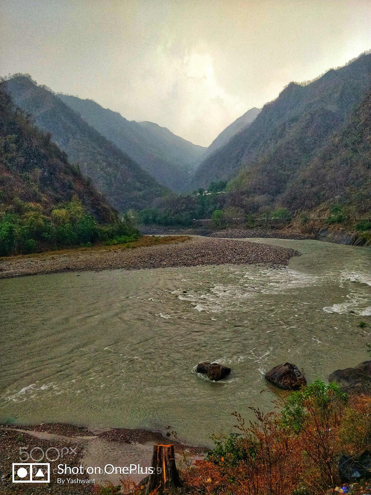 OnePlus 5T sample photo. Sunset in mountains photography