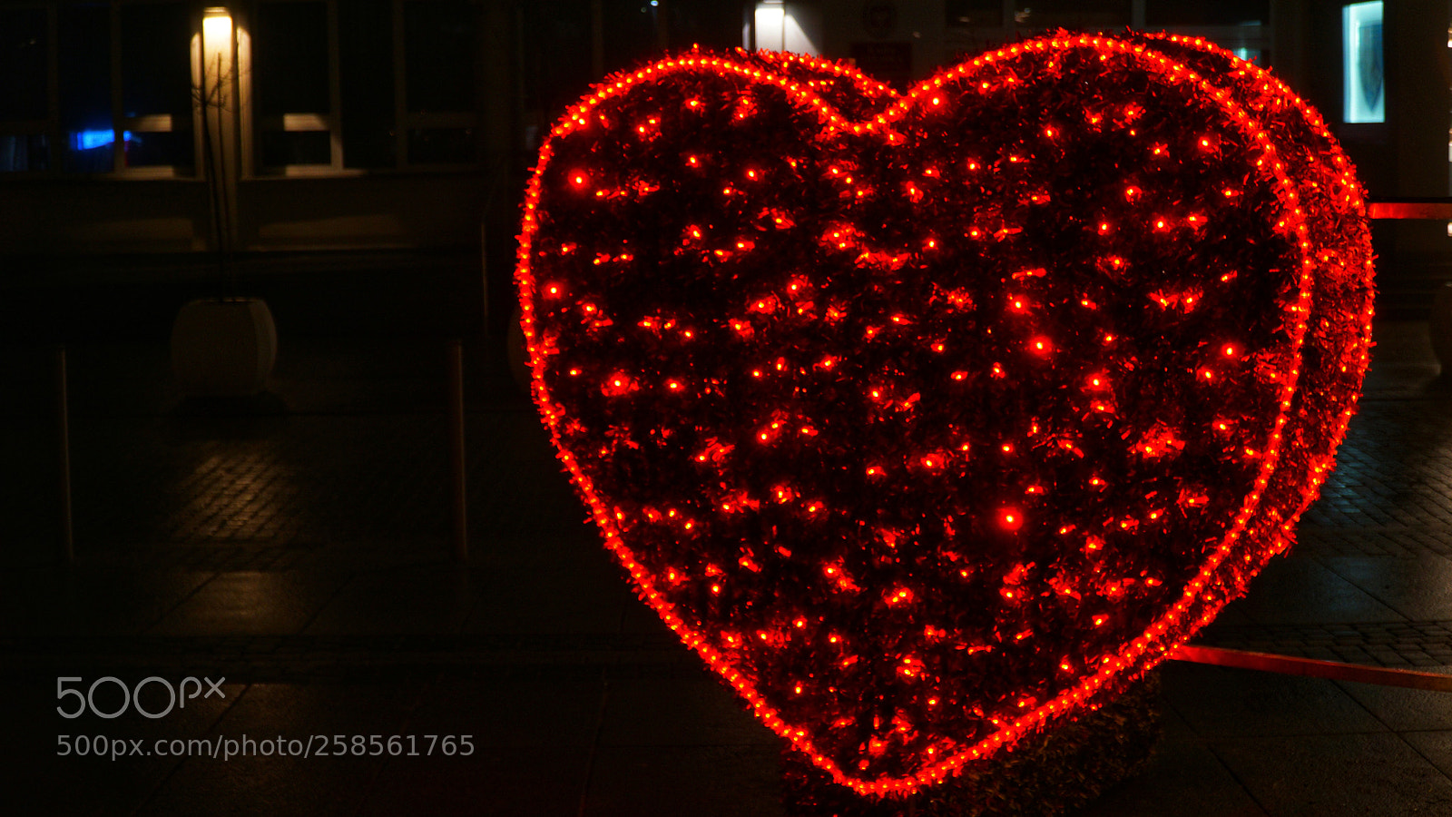 Sony a6000 sample photo. Heart of the night photography