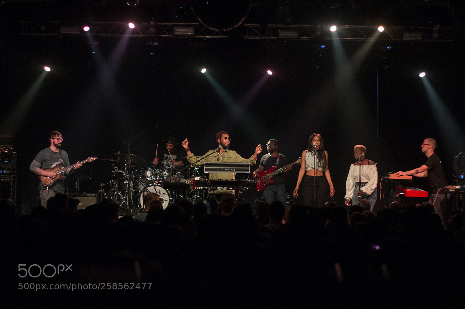 Canon EOS 600D (Rebel EOS T3i / EOS Kiss X5) sample photo. Cory henry the funk photography