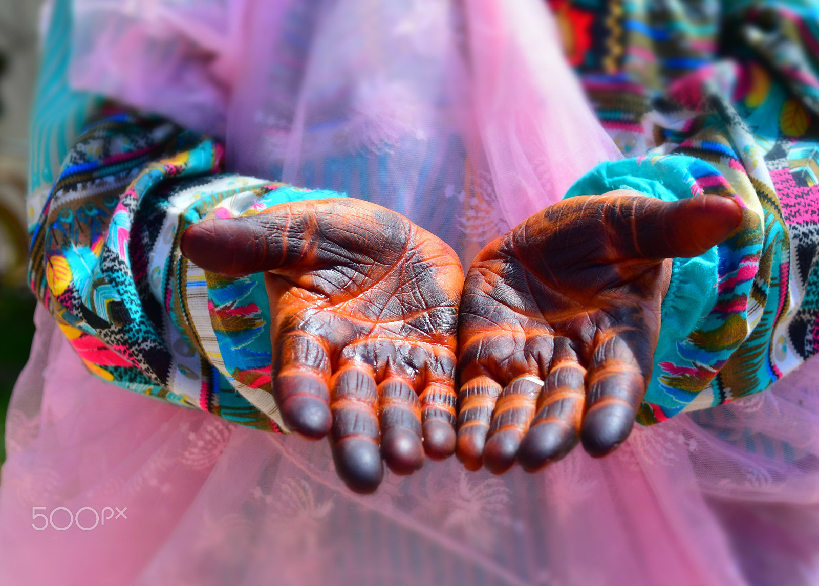 Nikon D5300 sample photo. Colored woman hands photography