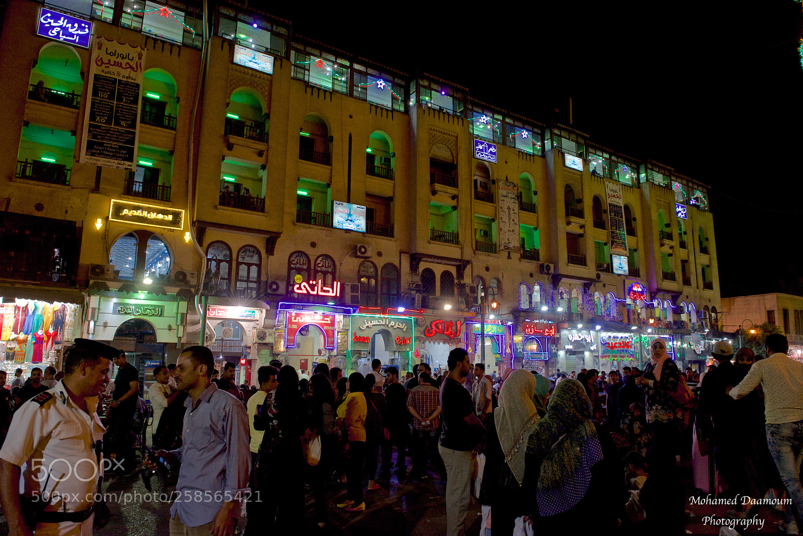 Nikon D750 sample photo. Night and rush photography