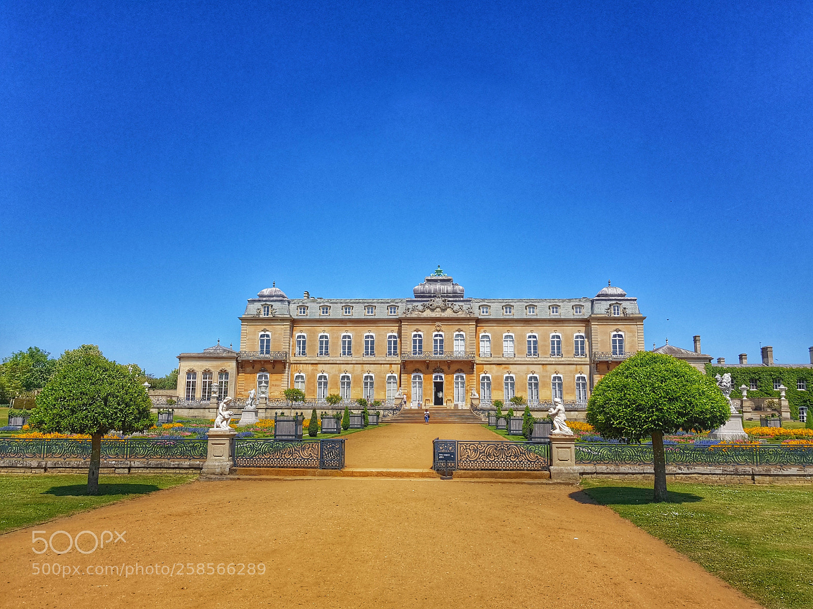 Samsung Galaxy S8+ sample photo. Wrest house photography