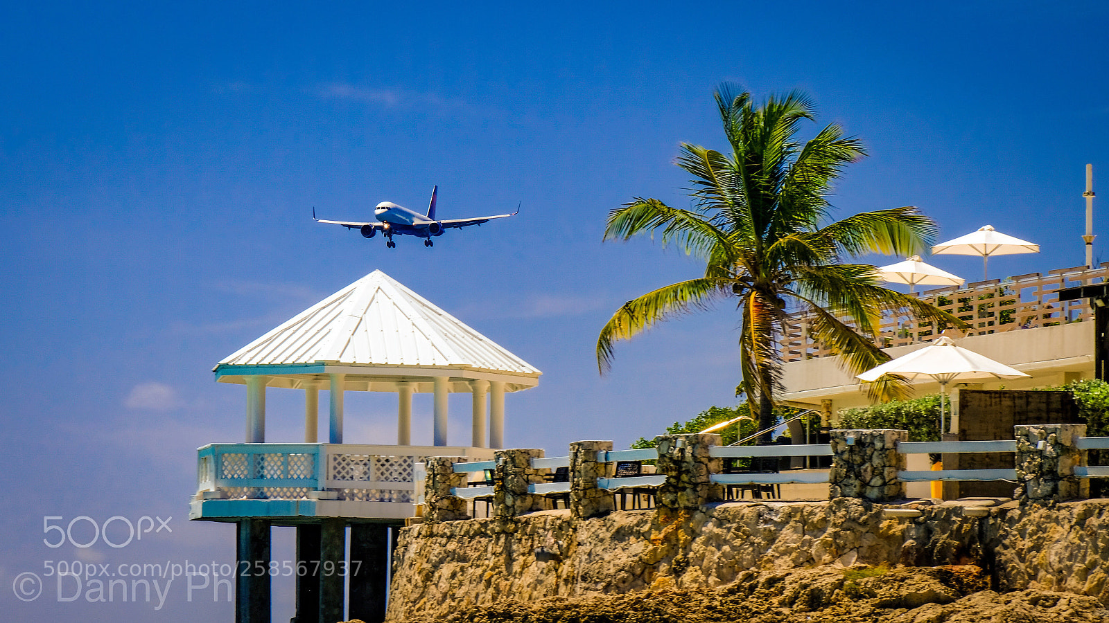 Fujifilm X-T2 sample photo. Sonesta maho beach photography