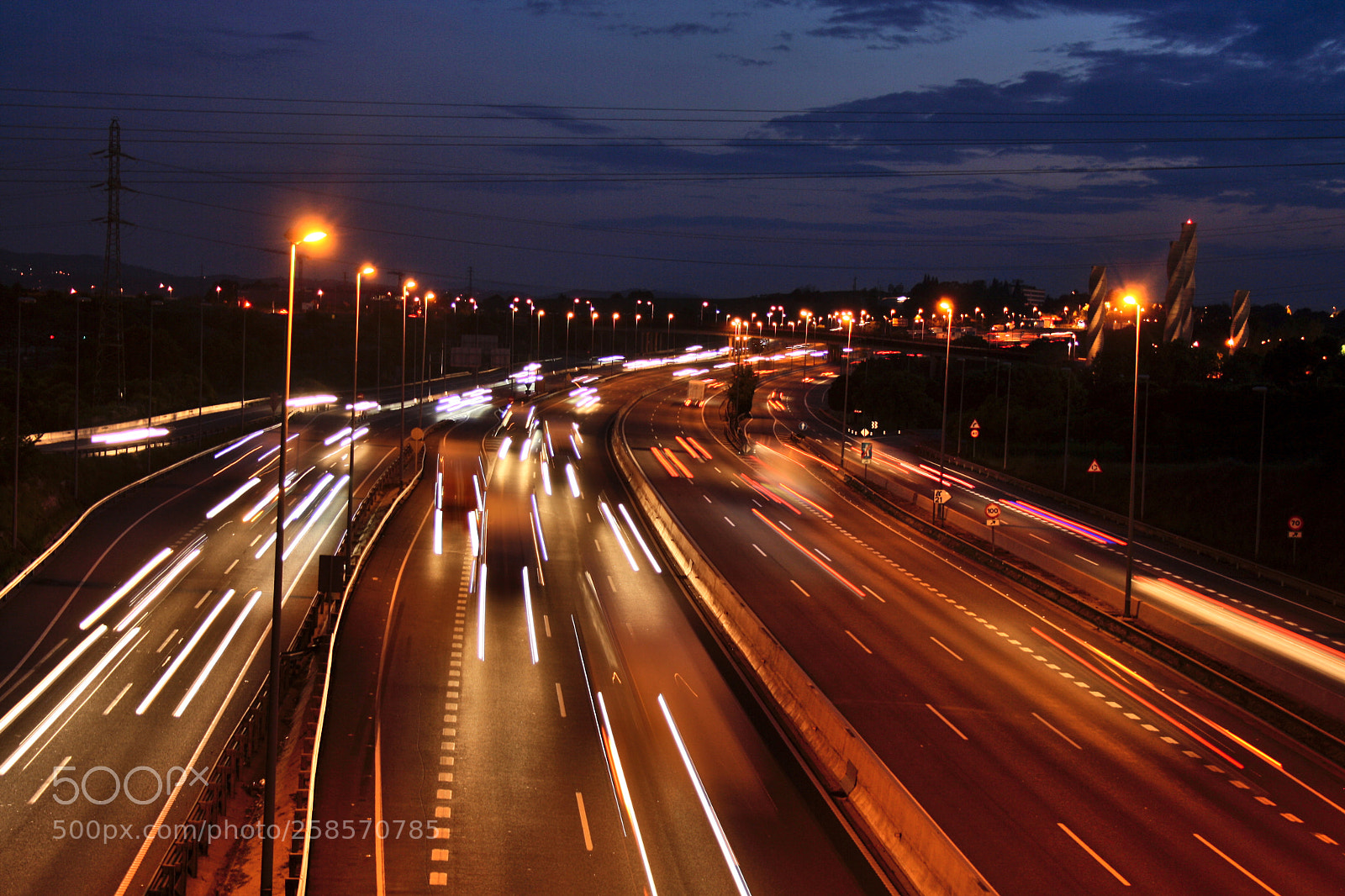 Canon EOS 1000D (EOS Digital Rebel XS / EOS Kiss F) sample photo. Freeway photography