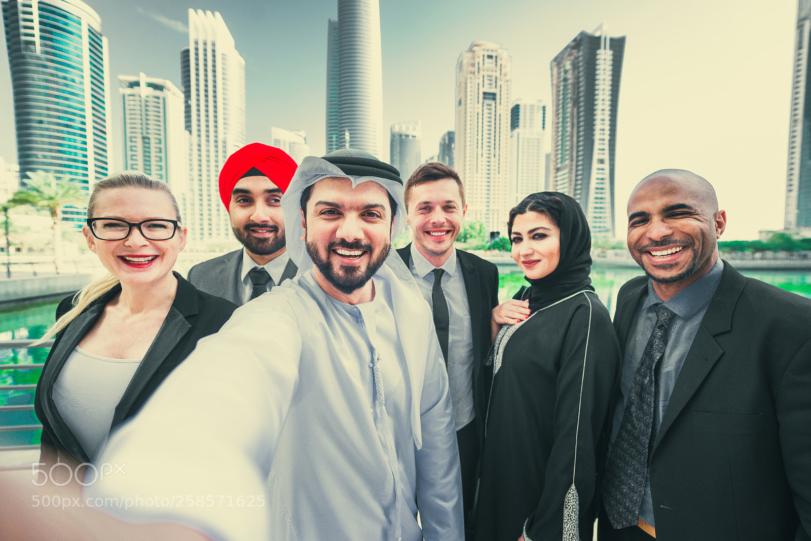 Nikon D610 sample photo. Business team in dubai photography