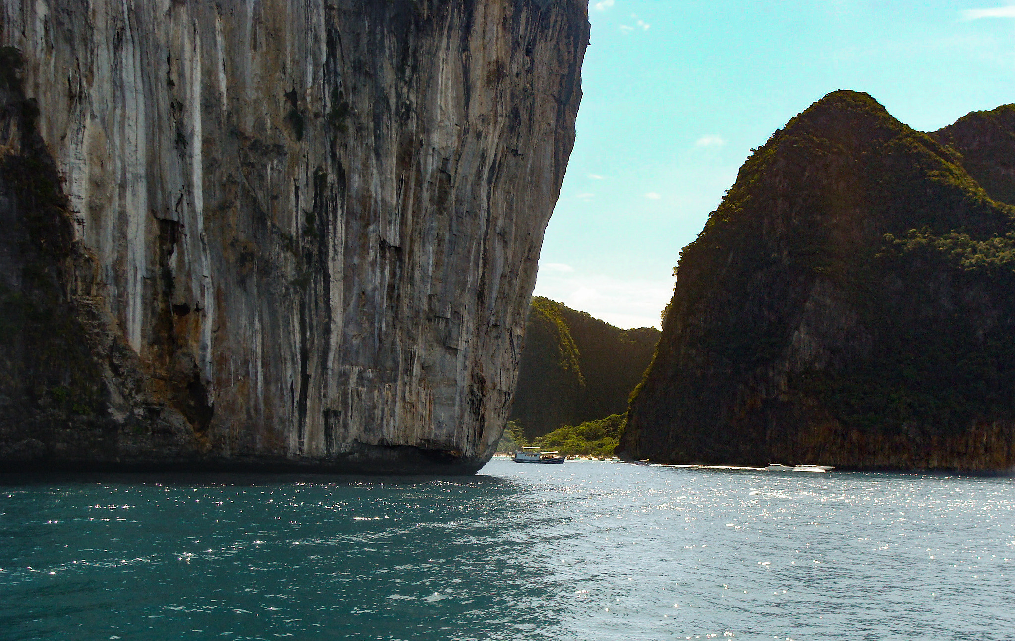 Sony DSC-H3 sample photo. Phi phi islands photography