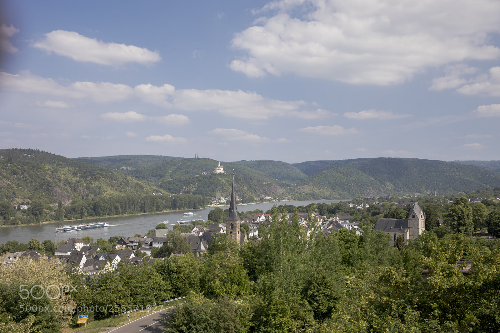 Canon EOS 5D Mark IV sample photo. Kaiserstuhl rhens richtung boppard photography