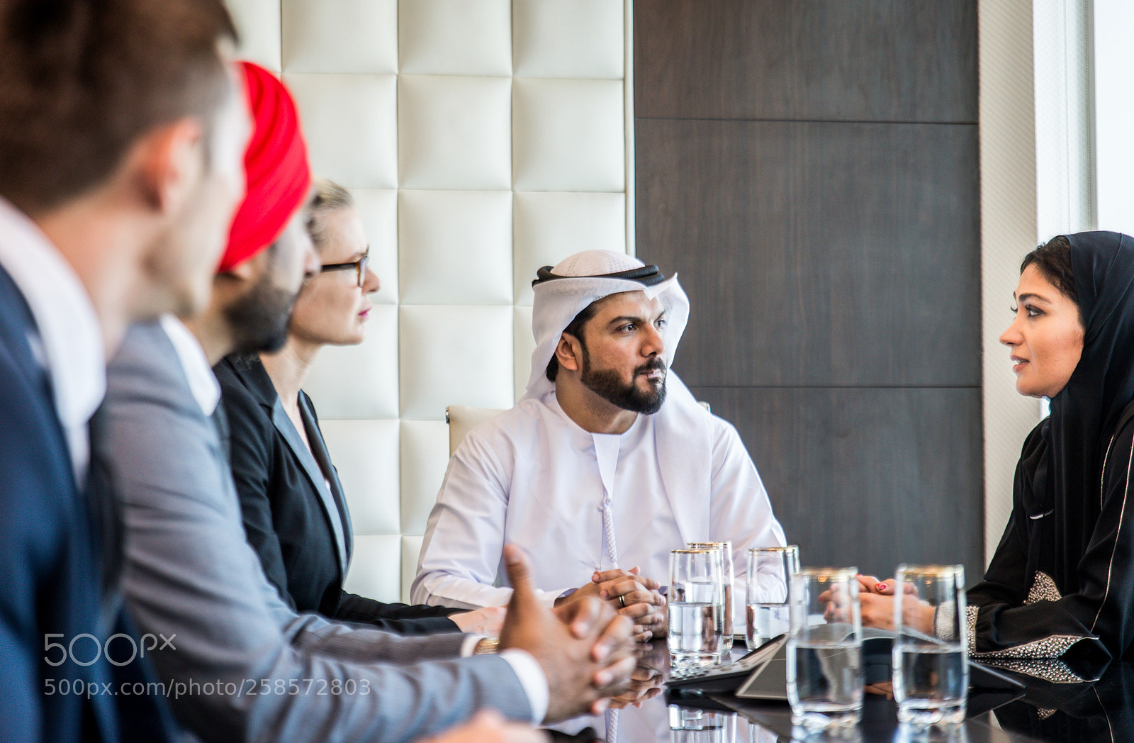Nikon D610 sample photo. Business team in dubai photography