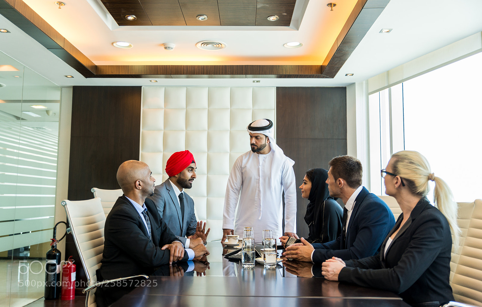 Nikon D610 sample photo. Business team in dubai photography