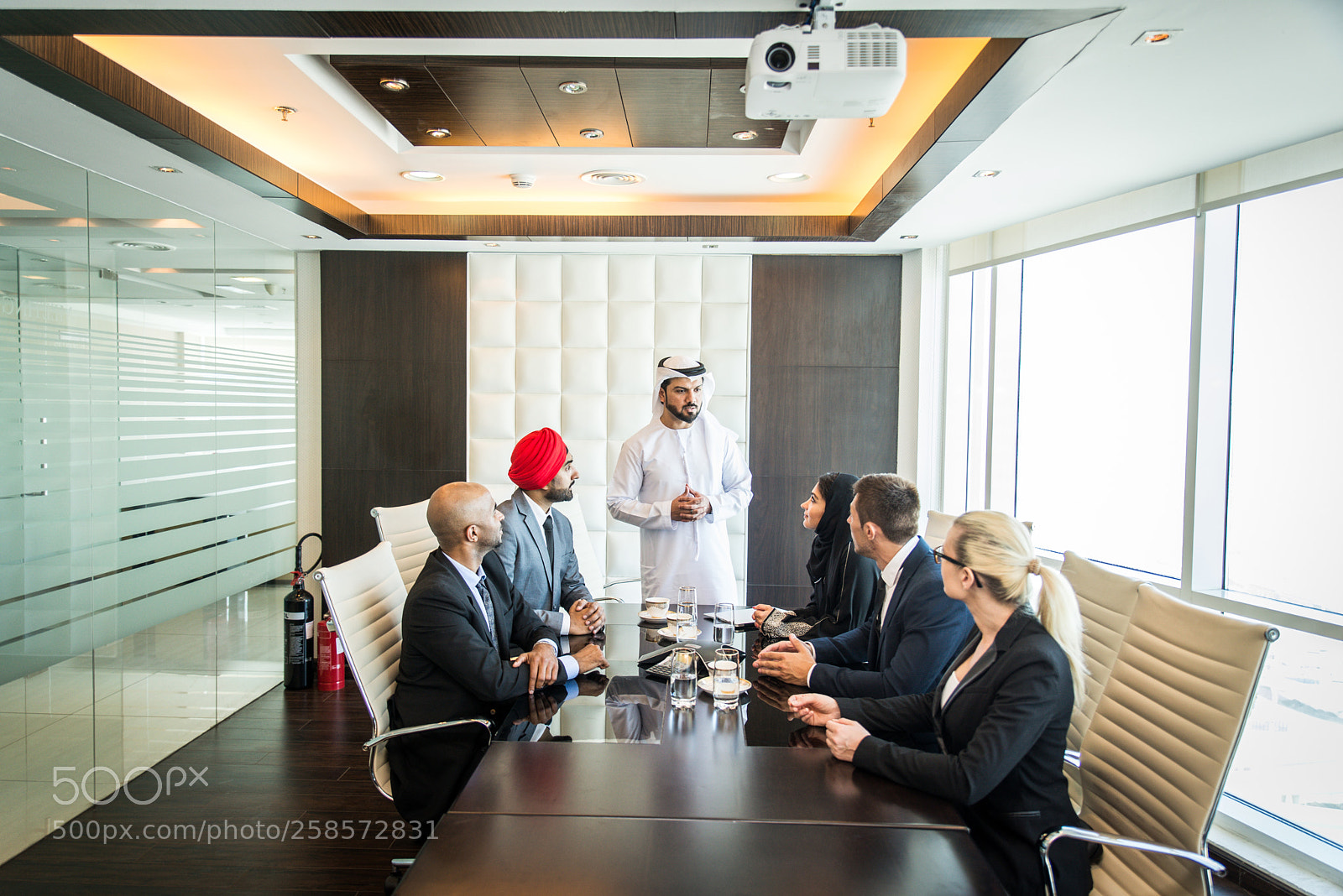 Nikon D610 sample photo. Business team in dubai photography