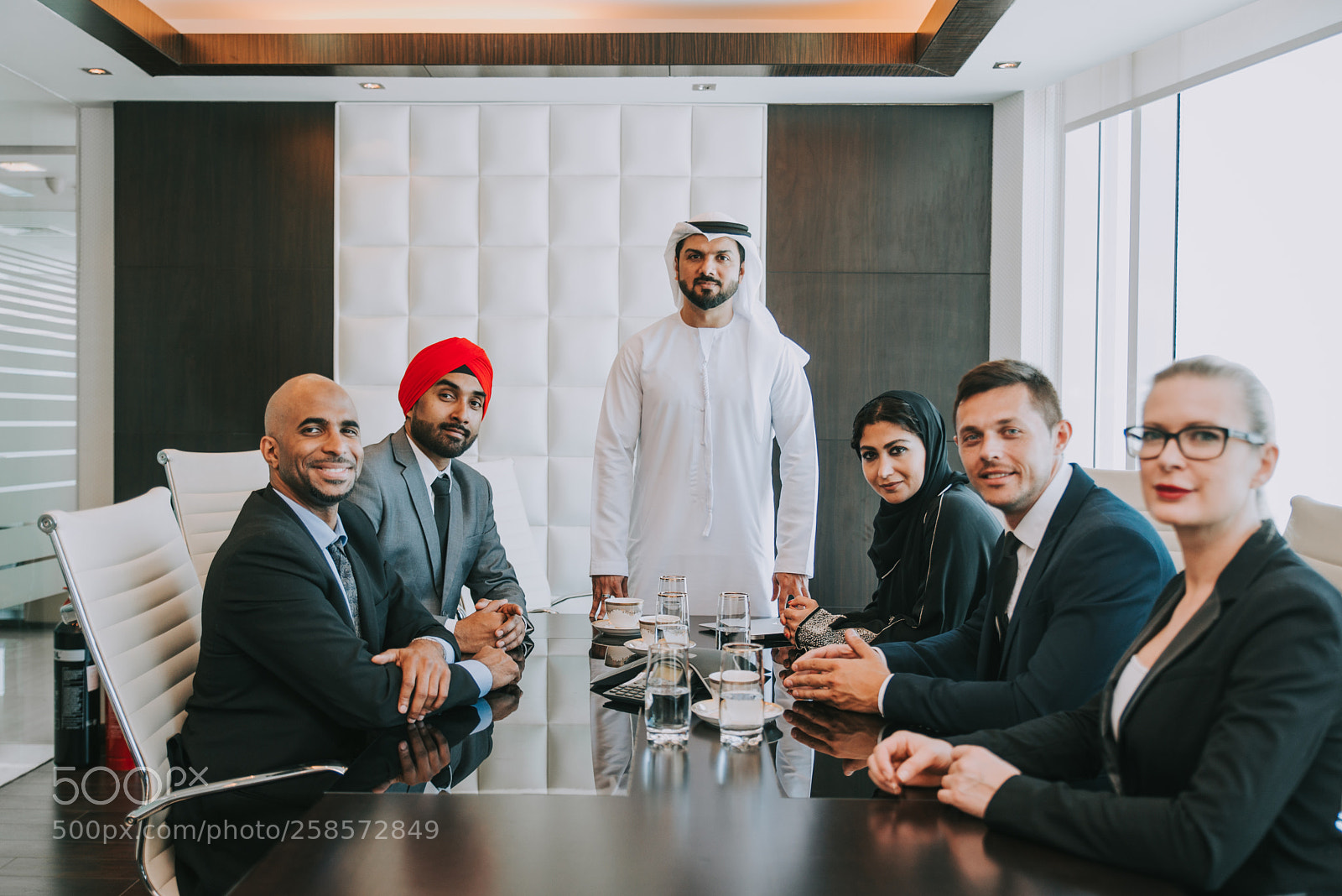 Nikon D610 sample photo. Business team in dubai photography