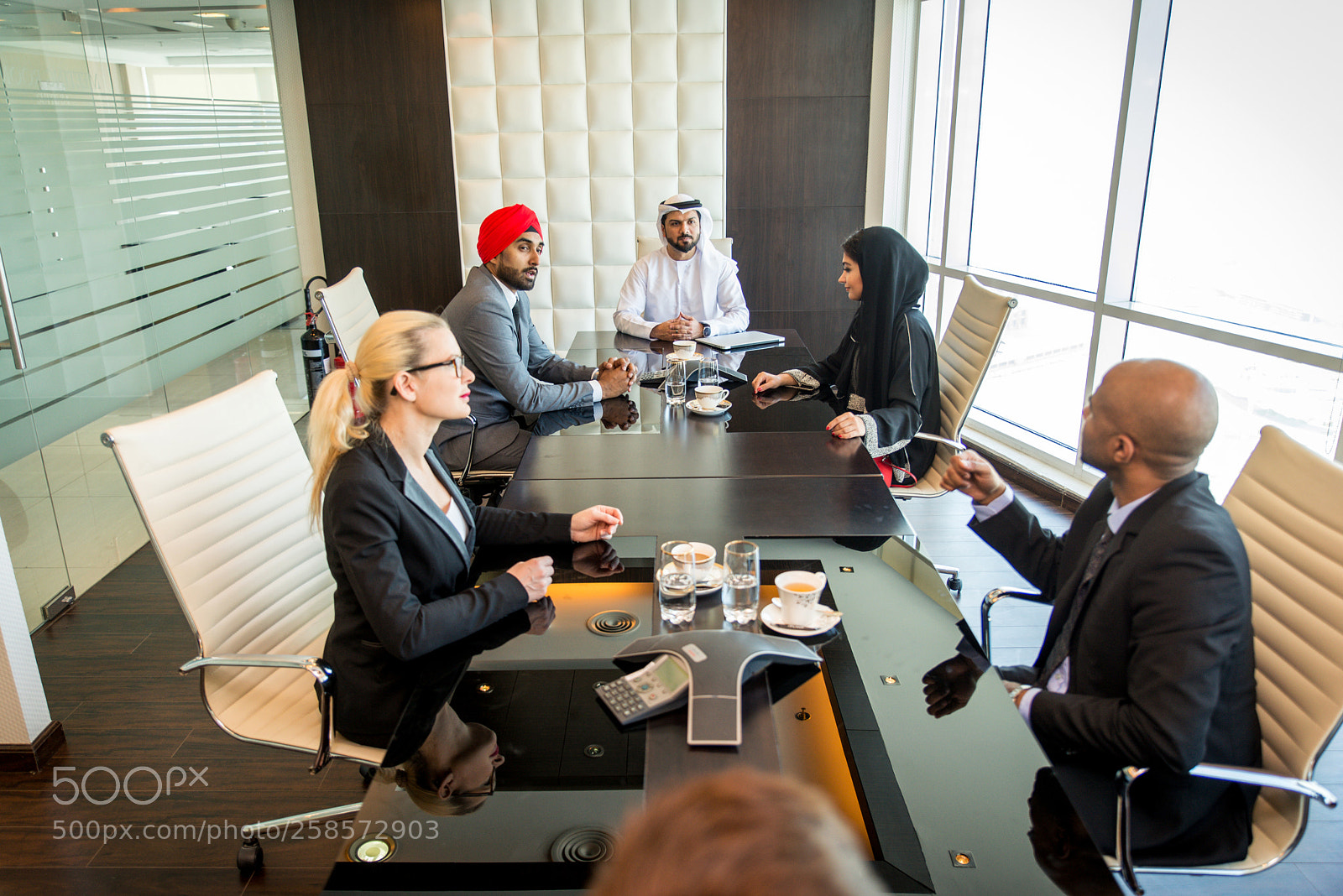 Nikon D610 sample photo. Business team in dubai photography