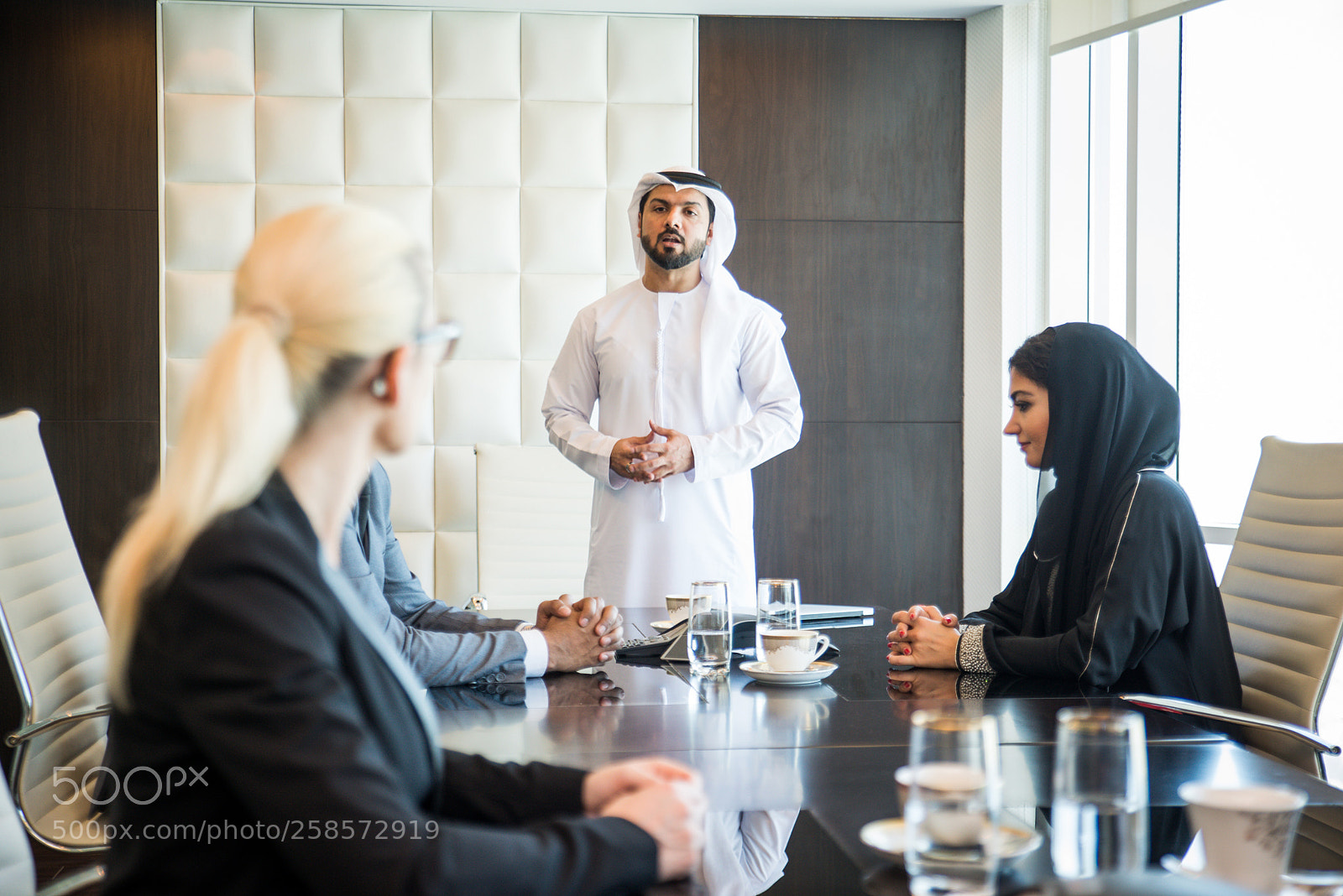 Nikon D610 sample photo. Business team in dubai photography