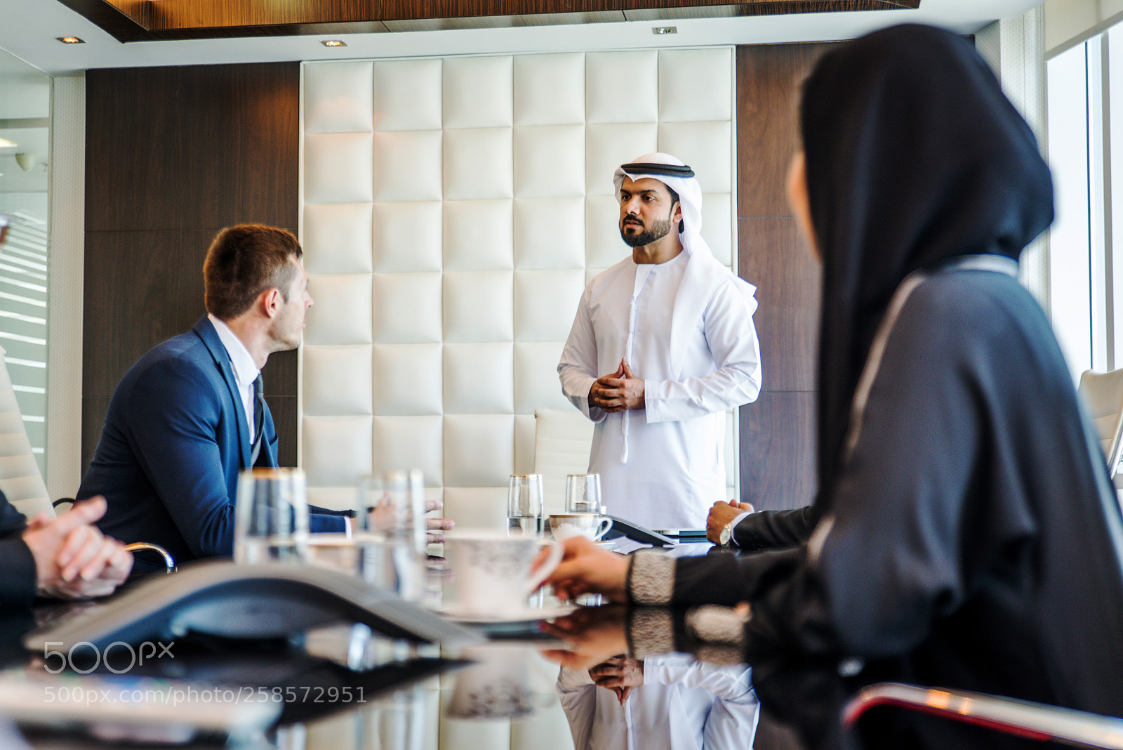 Nikon D610 sample photo. Business team in dubai photography