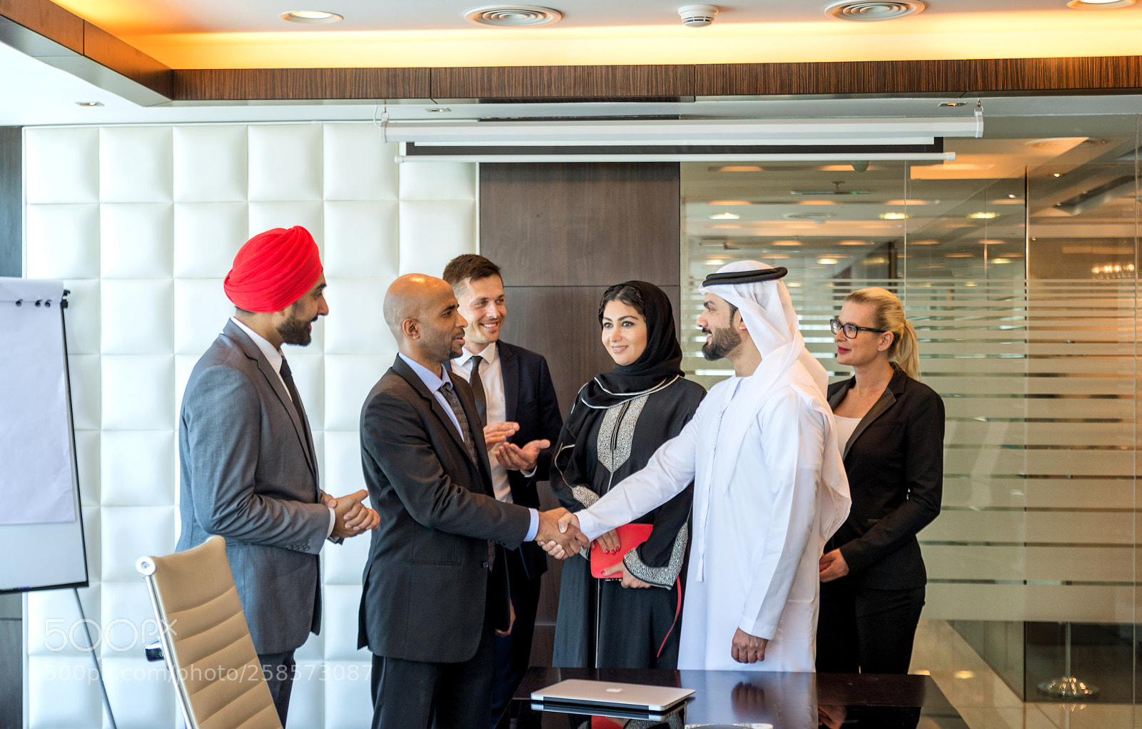 Nikon D610 sample photo. Business team in dubai photography