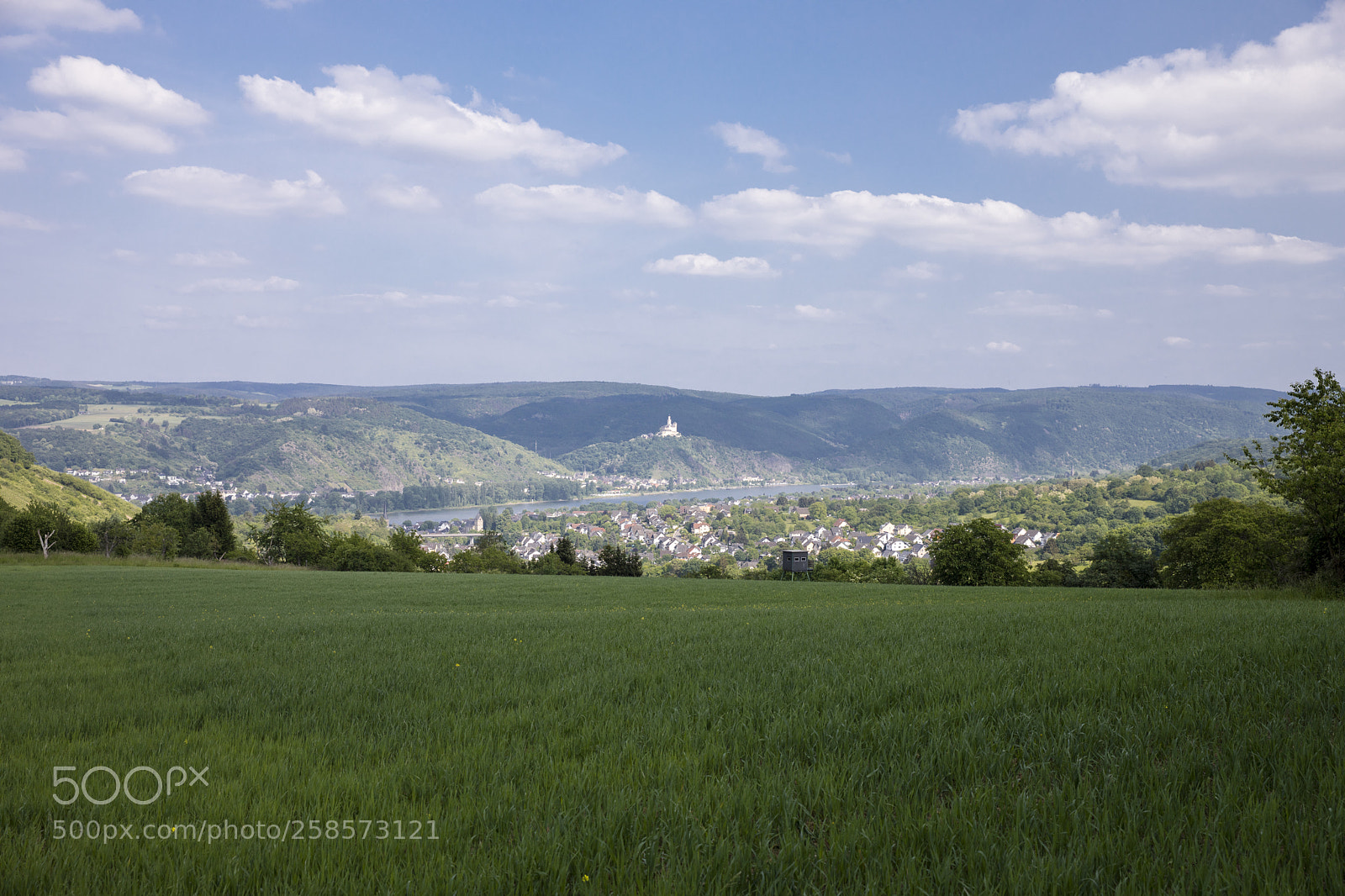 Canon EOS 5D Mark IV sample photo. Rhein river near the photography