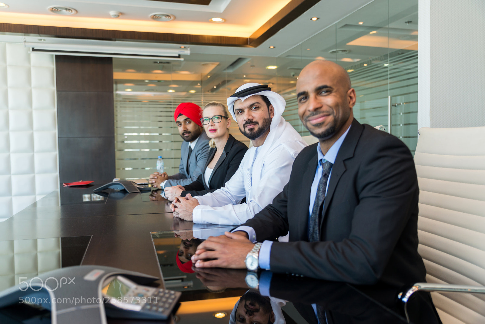 Nikon D610 sample photo. Business team in dubai photography