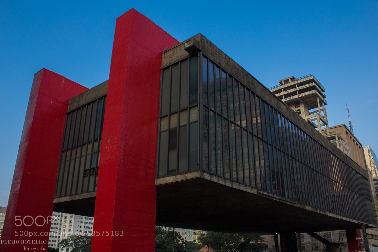 Canon EOS 1200D (EOS Rebel T5 / EOS Kiss X70 / EOS Hi) sample photo. Masp museum photography