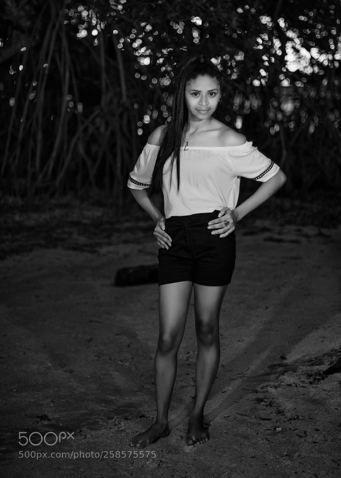Nikon D7000 sample photo. Larissa (01 0036bw) photography