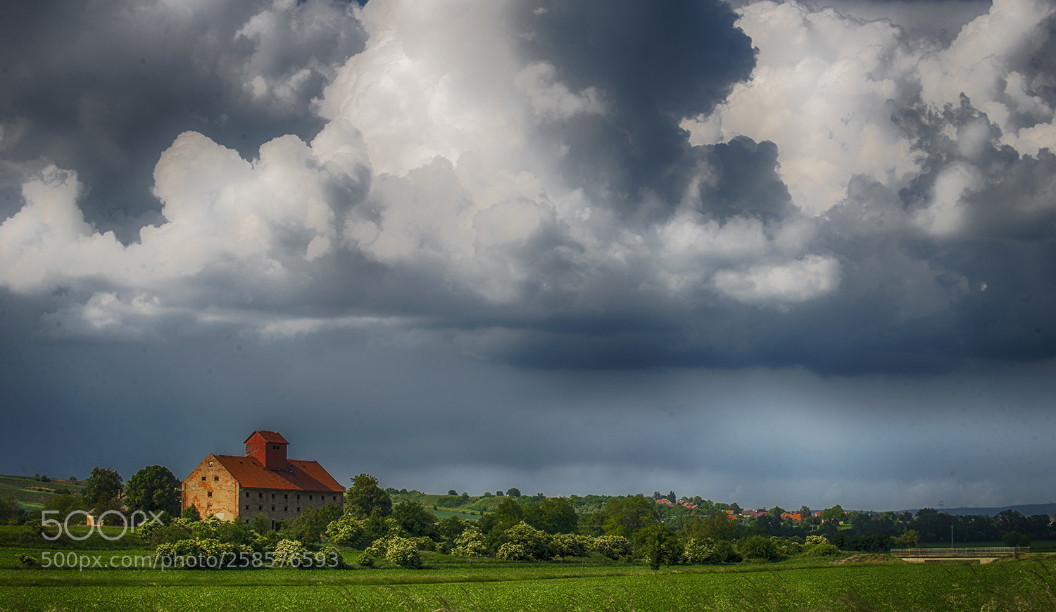 Nikon D610 sample photo. House under the clouds photography