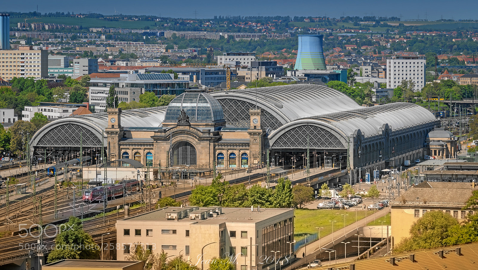 Nikon D5300 sample photo. Dresden - hauptbahnhof photography