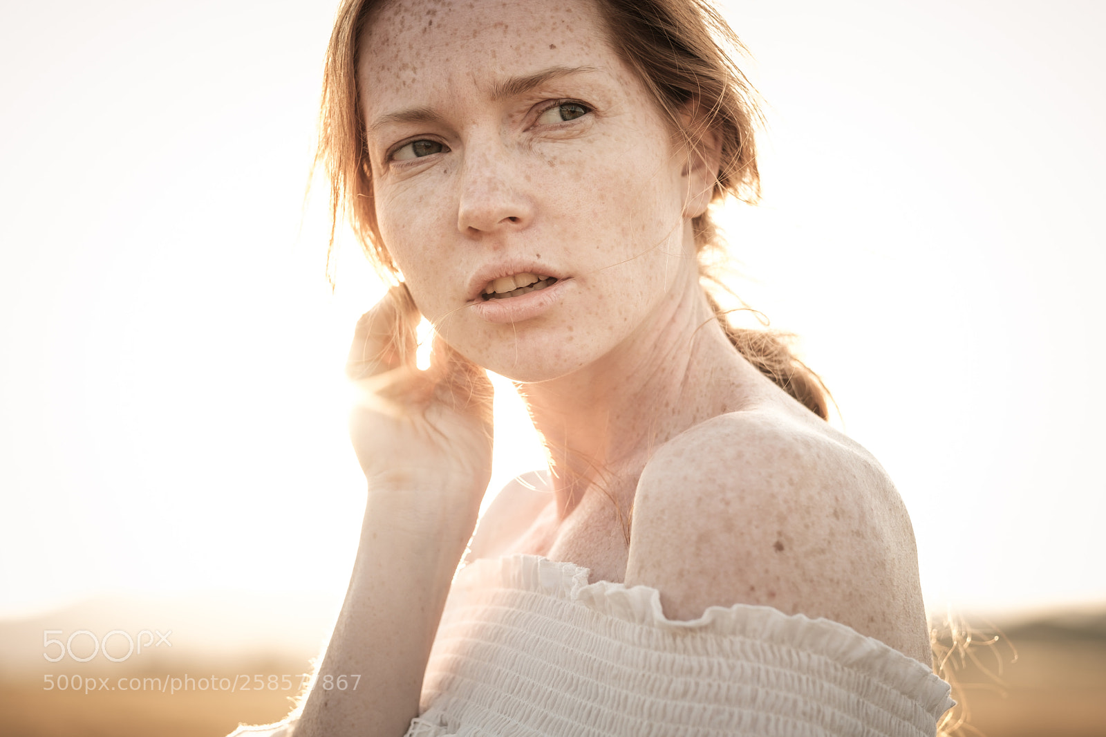 Fujifilm X-T20 sample photo. Red-haired girl in a photography