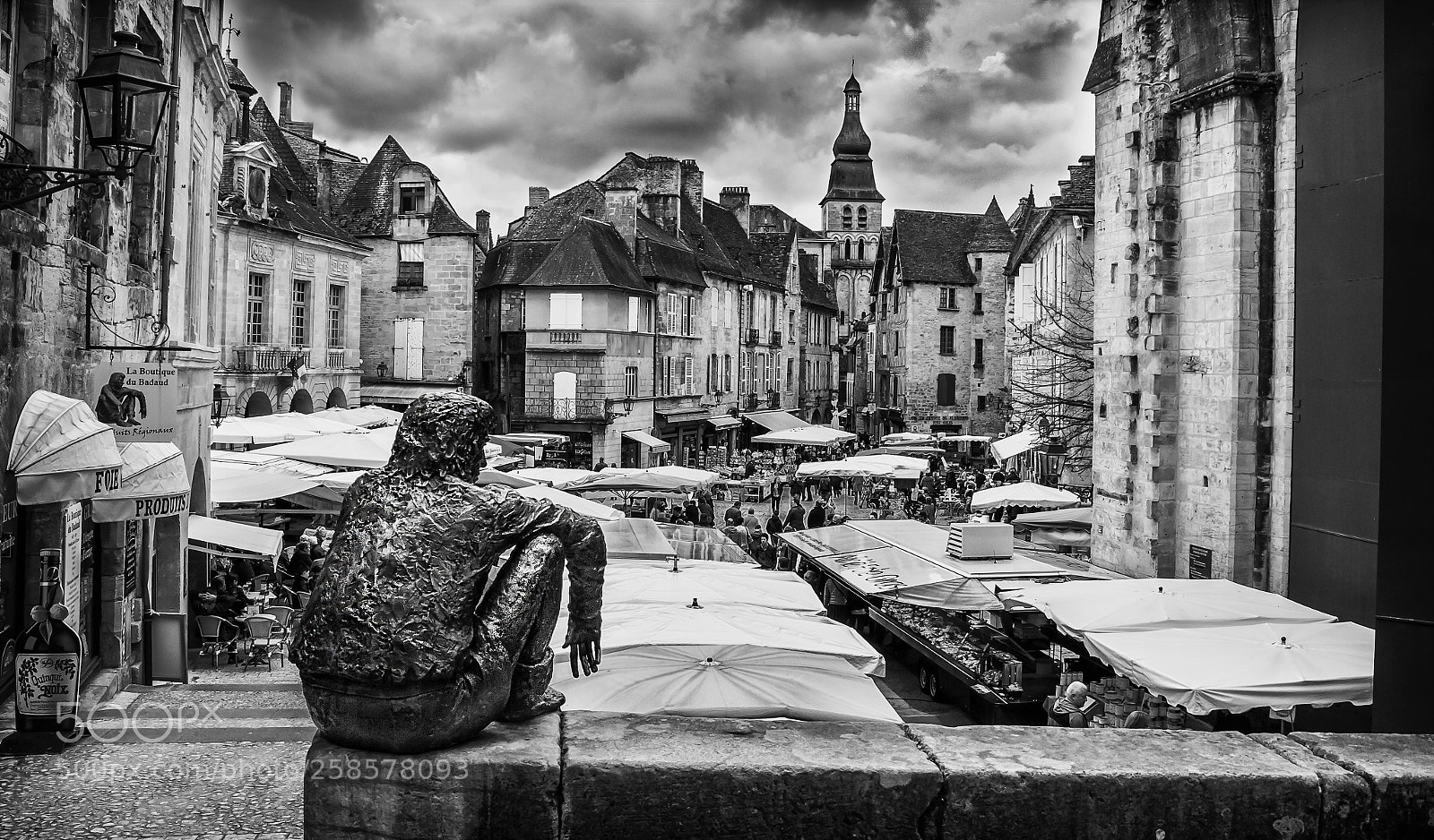 Canon EOS 60D sample photo. Le badaud contemple le photography