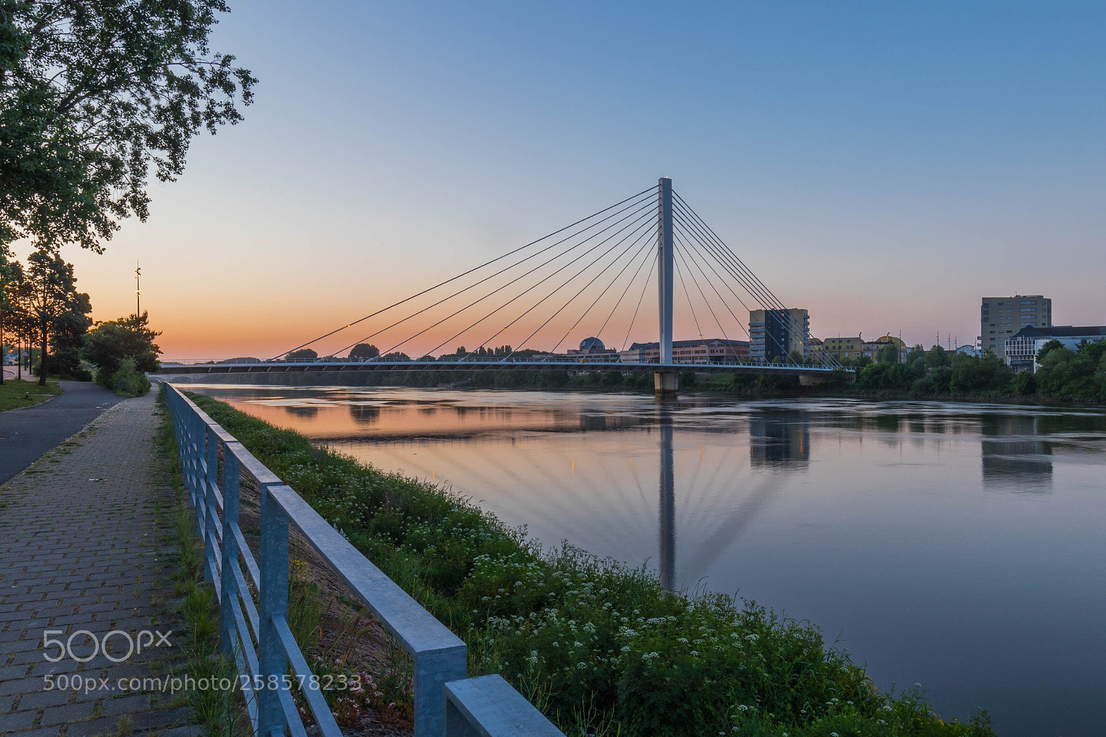 Canon EOS 80D sample photo. Le pont au lever ! photography