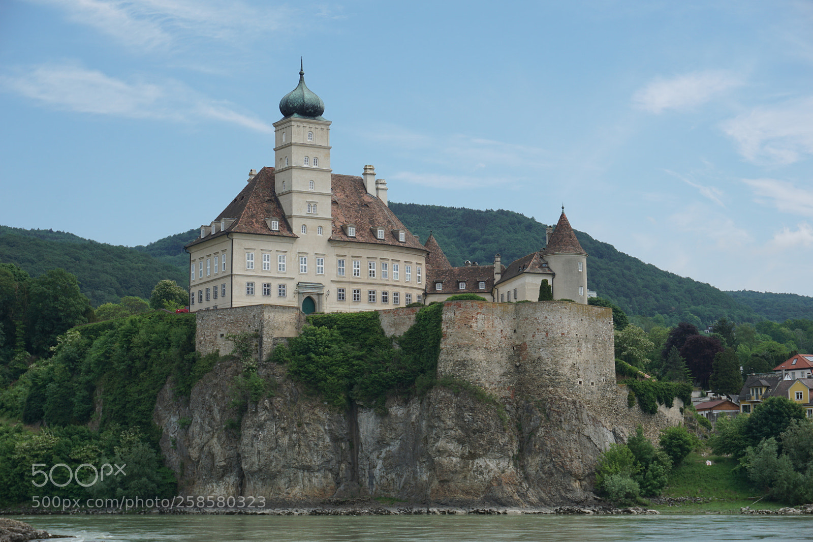 Sony a6000 sample photo. Schönbühel wachau photography