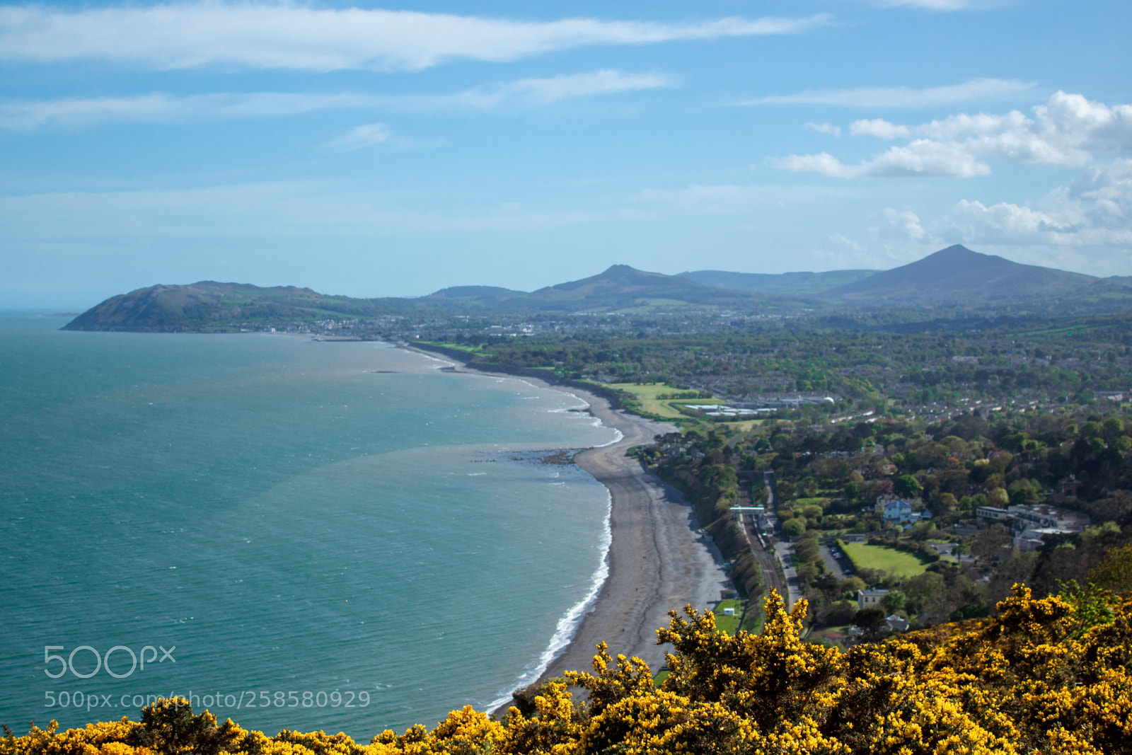 Canon EOS 1300D (EOS Rebel T6 / EOS Kiss X80) sample photo. Killiney hill view photography