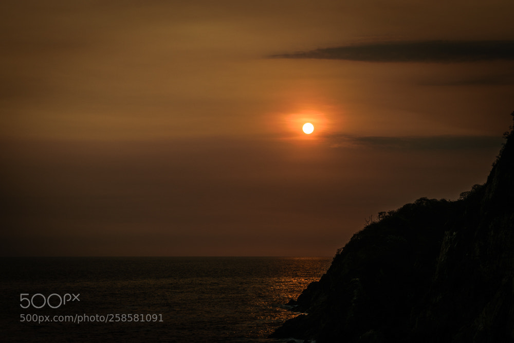 Nikon D3300 sample photo. Sunset in acapulco photography