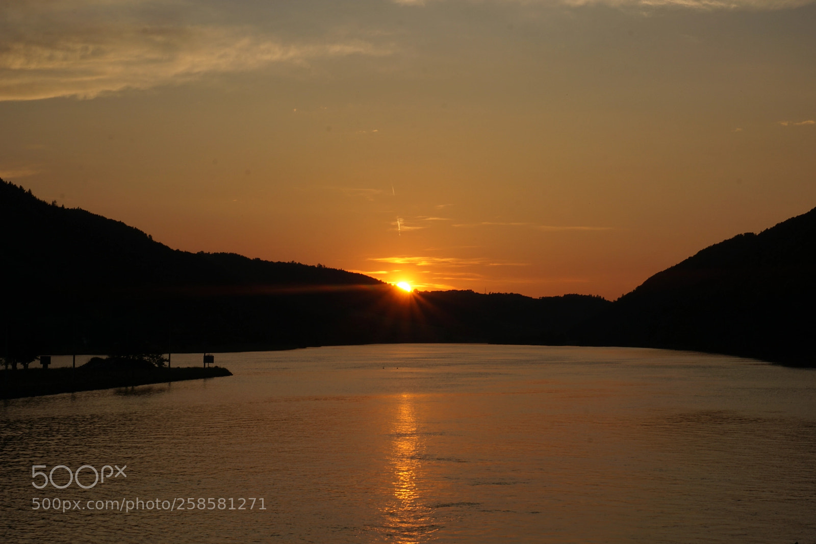 Sony a6000 sample photo. Sonnenuntergang über der donau photography