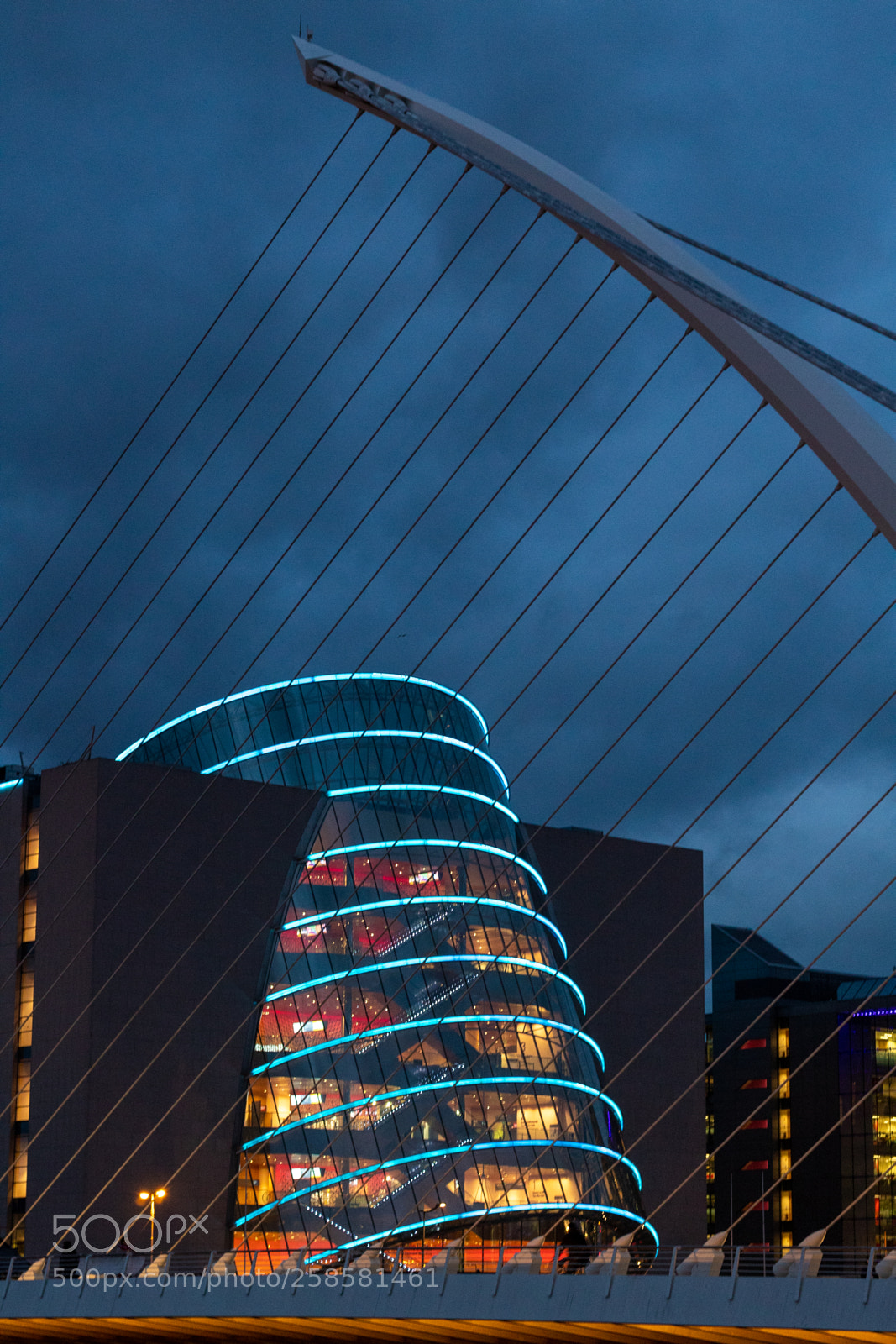 Canon EOS 1300D (EOS Rebel T6 / EOS Kiss X80) sample photo. Dublin converntion centre samuel photography