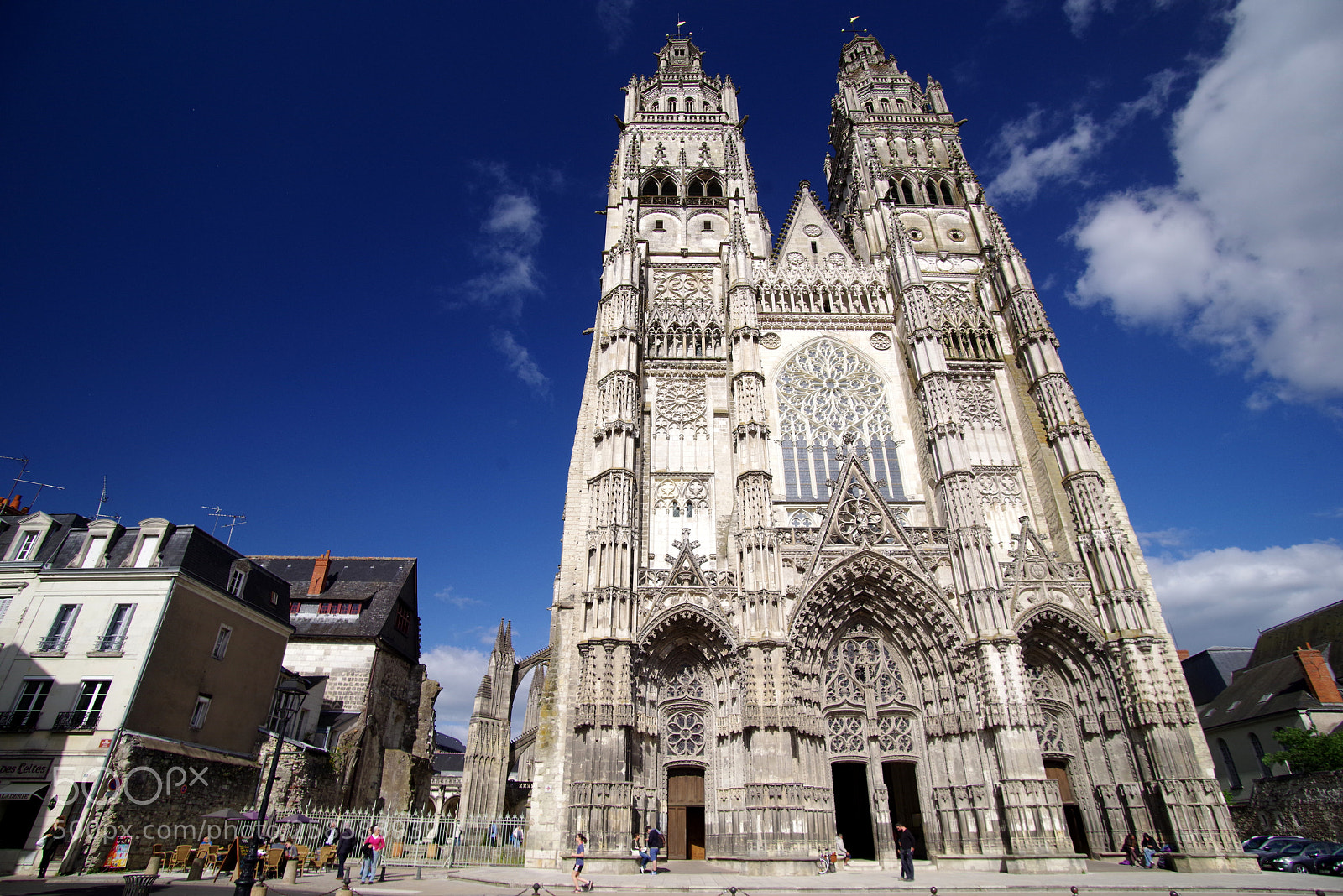 Pentax K-1 sample photo. Cathédrale de tours photography