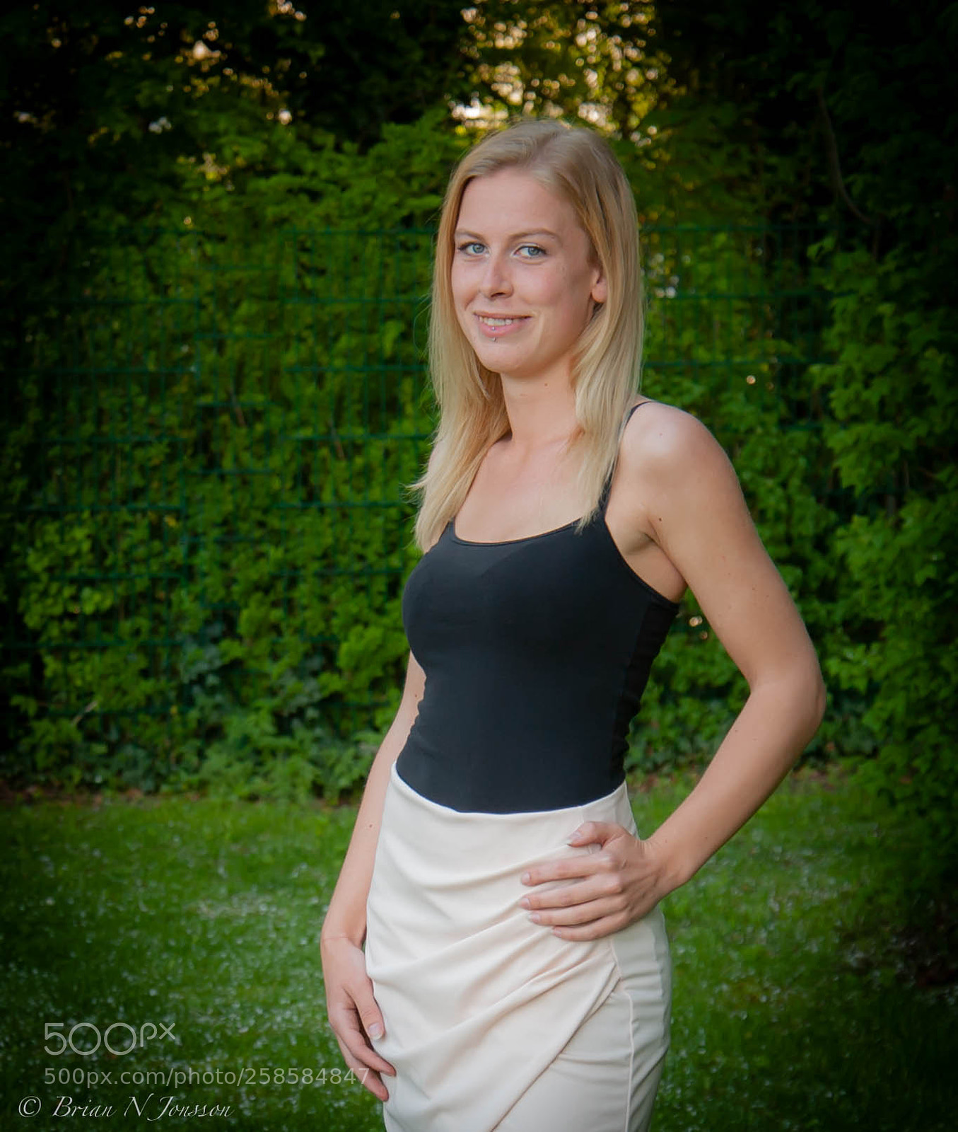 Nikon D3 sample photo. Youn girl photography