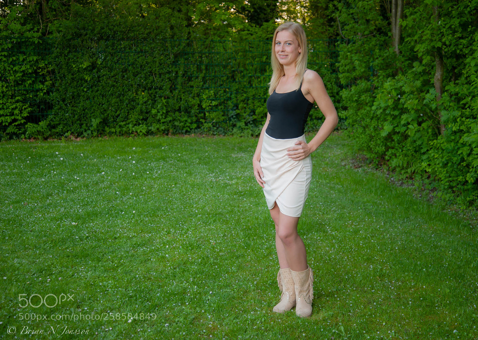 Nikon D3 sample photo. Youn girl photography