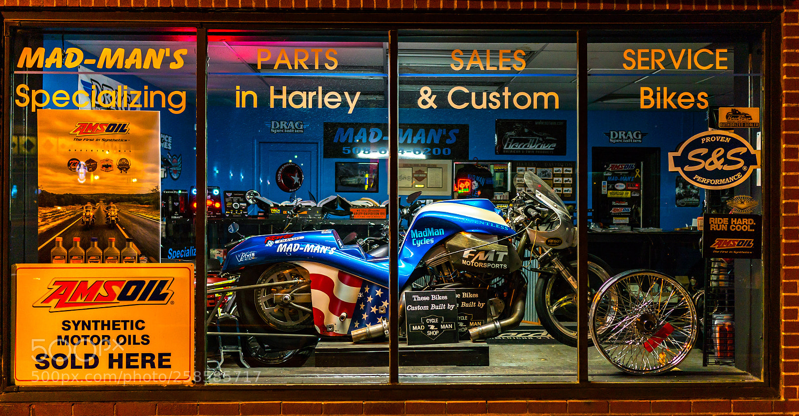 Sony a6300 sample photo. Harley shop photography