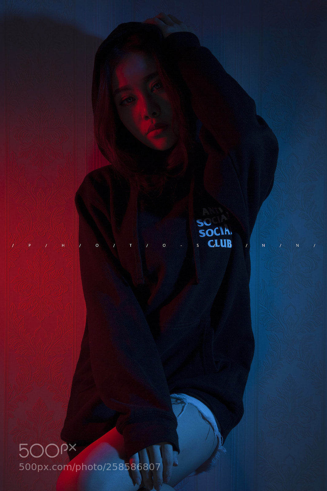 Canon EOS 5D sample photo. Red and blue photography