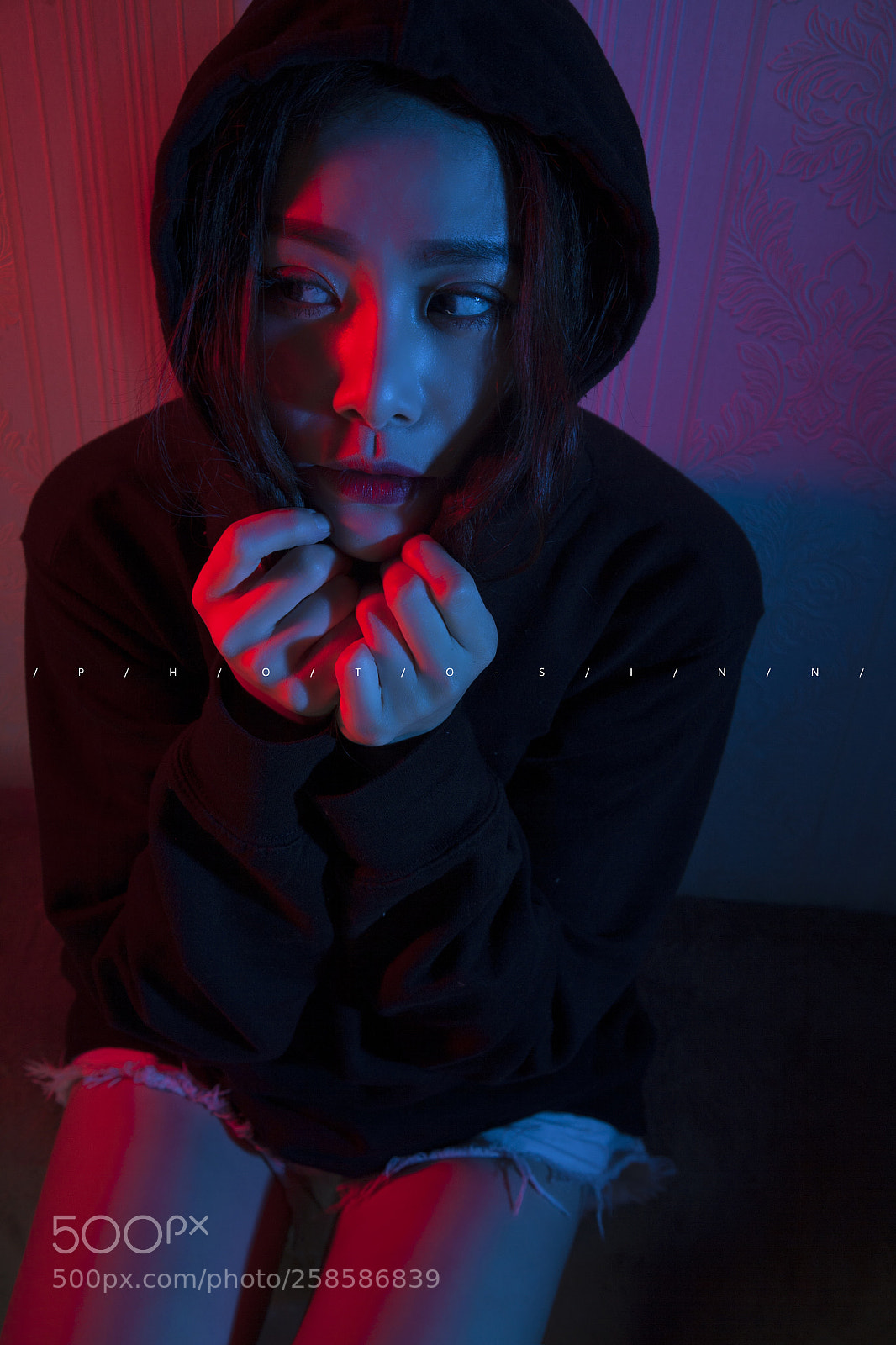 Canon EOS 5D sample photo. Red and blue photography