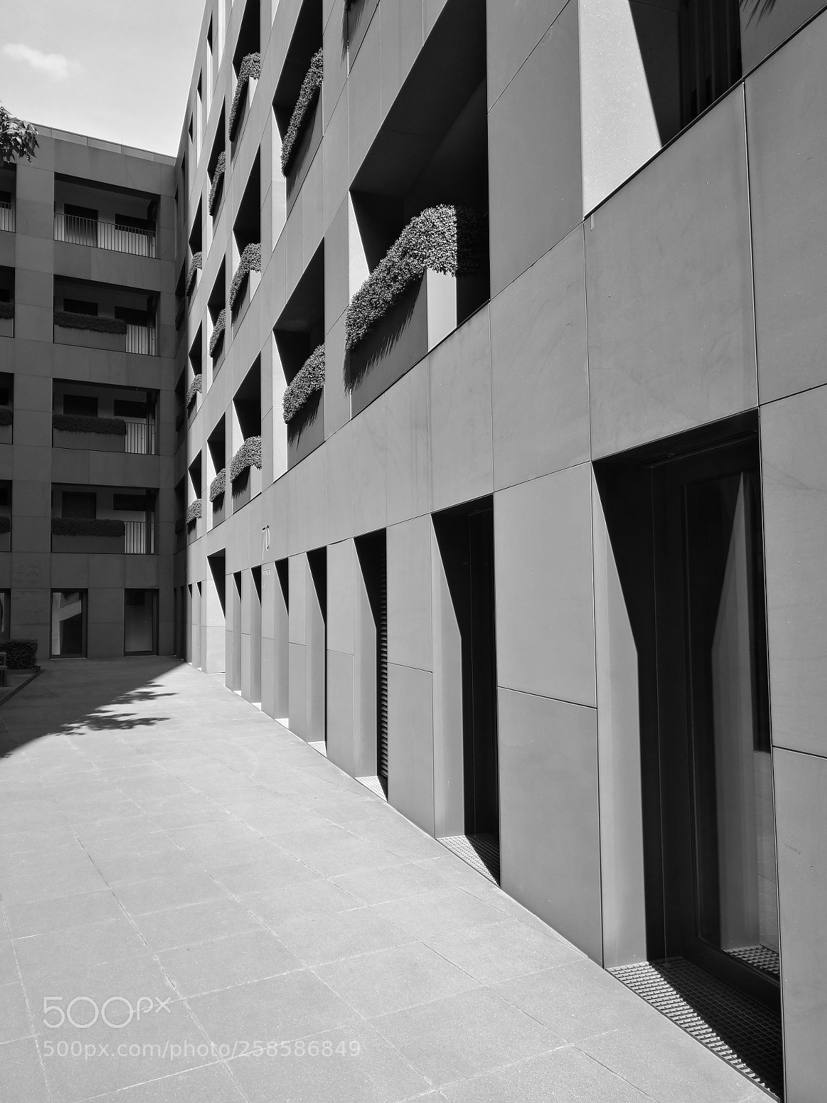 HUAWEI Mate 9 sample photo. Urban geometry photography