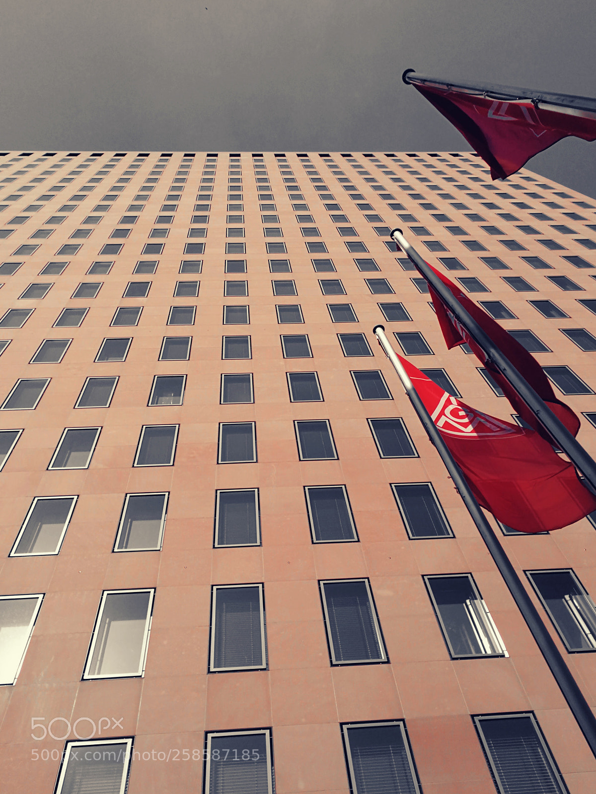 HUAWEI Mate 9 sample photo. Flag photography