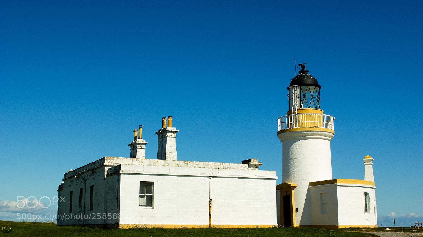 Sony Alpha DSLR-A350 sample photo. Lighthouse at fortrose & rosemarkie photography