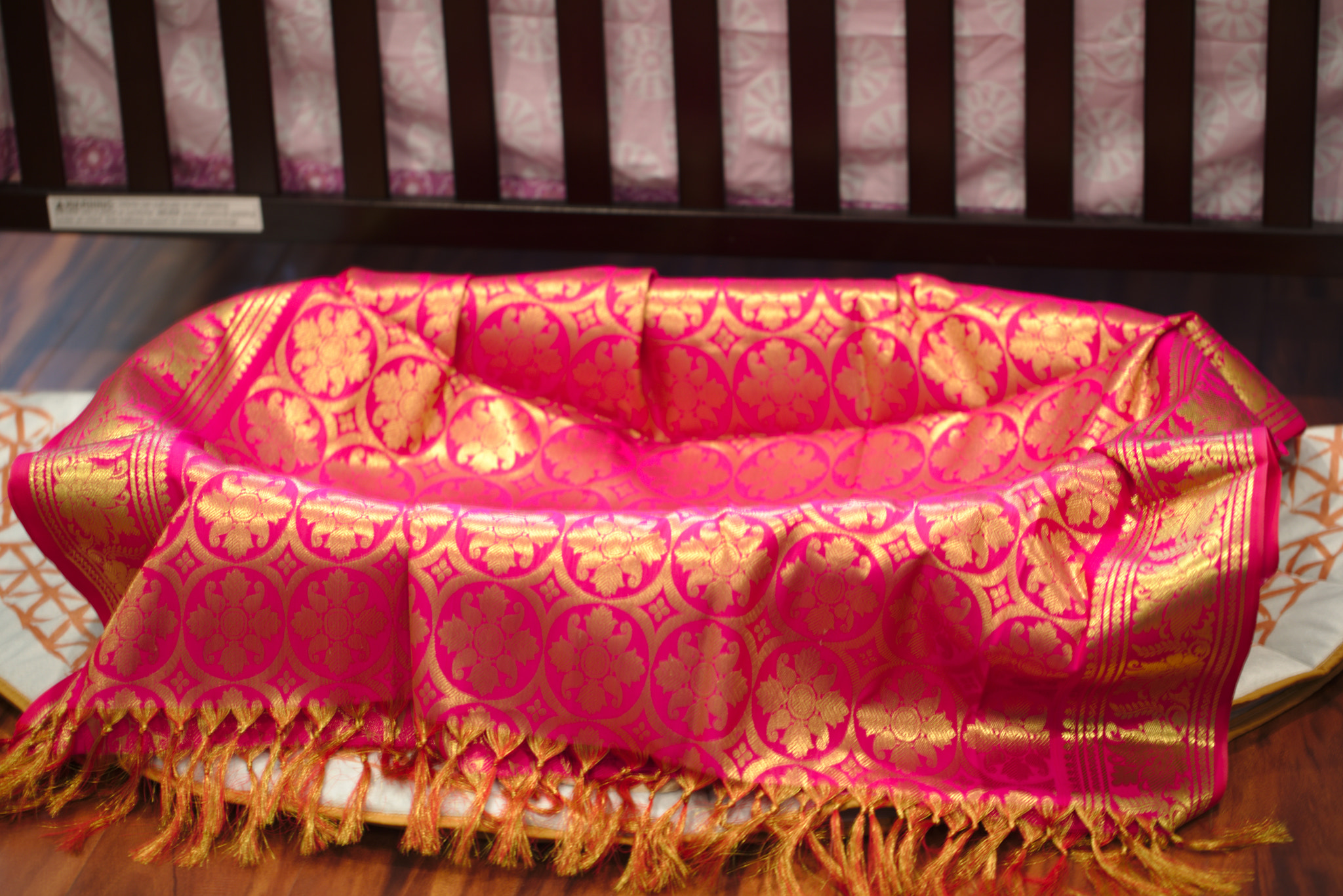 Canon EF 100mm F2.8L Macro IS USM sample photo. Bassinet photography