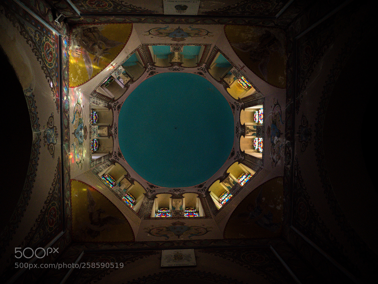Panasonic Lumix DC-GH5 sample photo. Ceilings photography