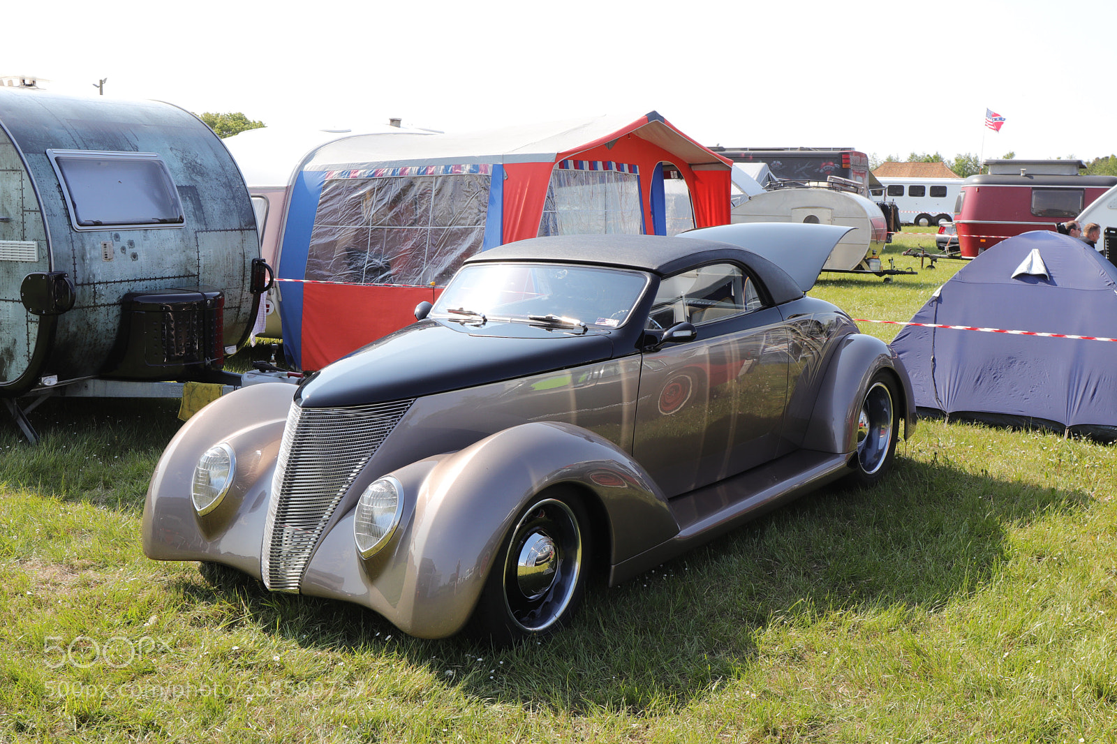 Canon EOS 77D (EOS 9000D / EOS 770D) sample photo. Great custom made ford 1937 photography