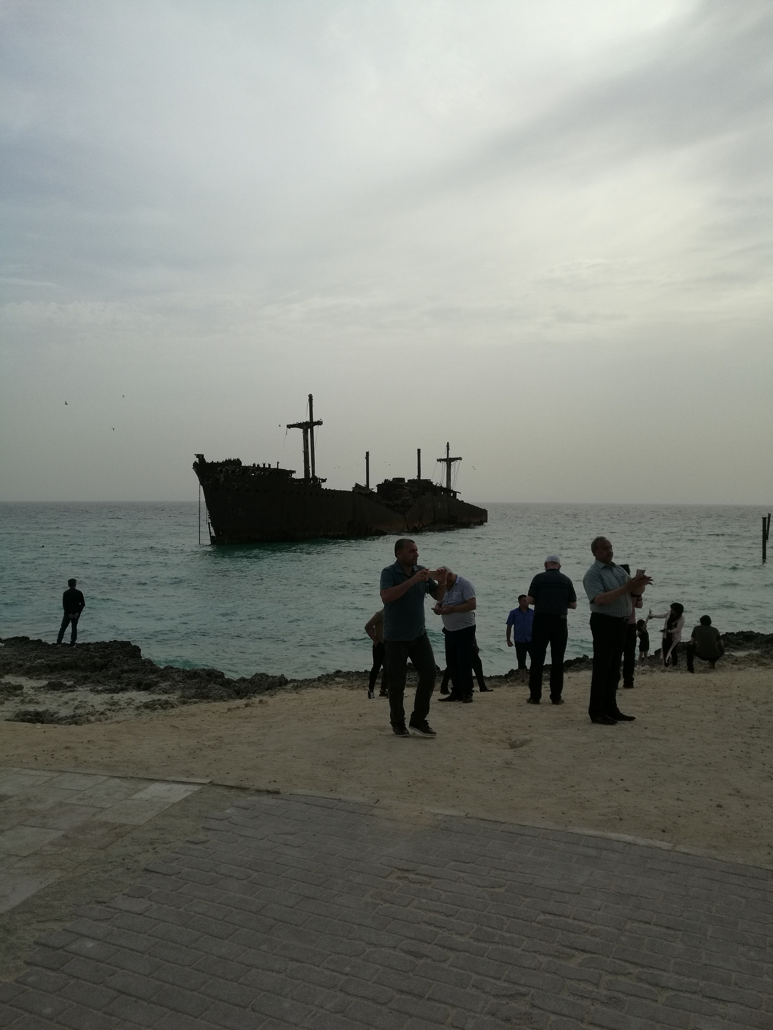 HUAWEI Mate 8 sample photo. Old greek ship photography