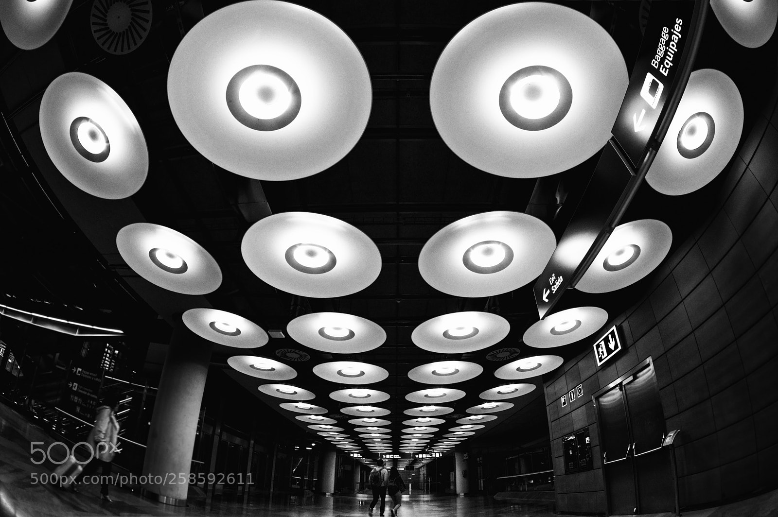 Pentax K-3 II sample photo. Arrivals photography